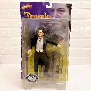 2001 Universal Studios Monsters MOC 8" Dracula Sideshow Bela Lugosi Figure